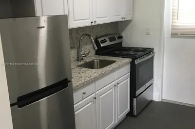 2515 NW 52nd St 1