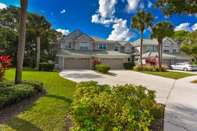 1567 SW Harbour Isles Circle #65 1