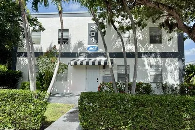 301 S M Street #1 1