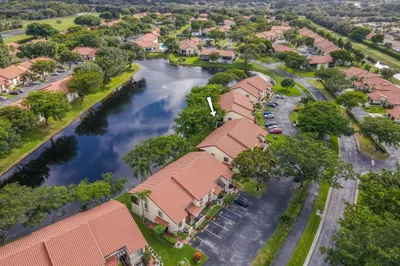 10624 Tropic Palm Avenue #202 1