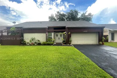 2811 Devonwood Ave 1