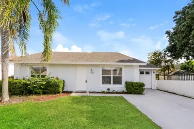 5200 Blueberry Hill Ave 1