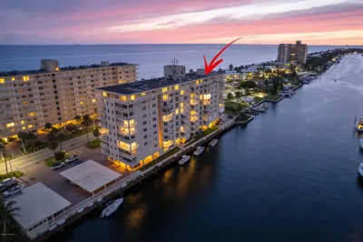 1050 Hillsboro Mile #403w 1
