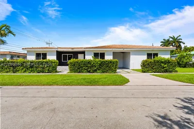580 Lee Dr 1