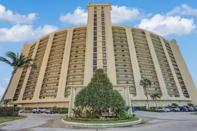 200 OCEAN TRAIL Way #T1 1