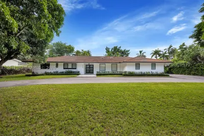 6860 SW 99th Ter 1