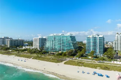 9349 Collins Ave #605 1