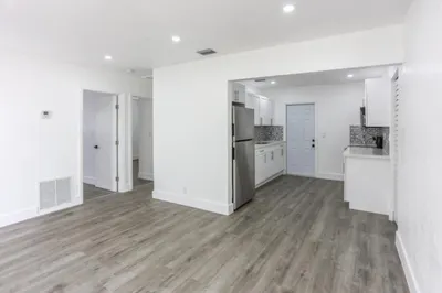 2620 NW 18th Terrace 1