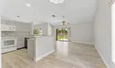 5809 Sun Pointe Circle Photo