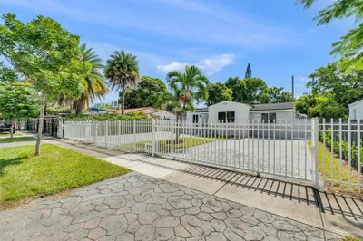 3840 NW 12th St 1