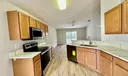 967 E 13th Square Photo