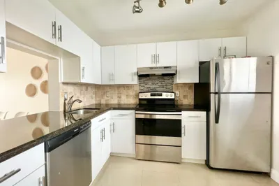 4311 Crystal Lake Drive #417 1