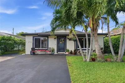 266 SW 7th Ct 1