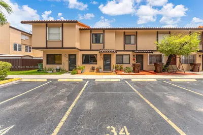 1159 W 41st Pl #34 1