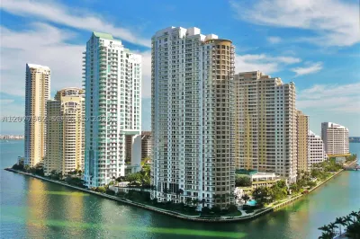 540 Brickell Key Dr #910 1