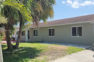 496 SW 9th Ave 1