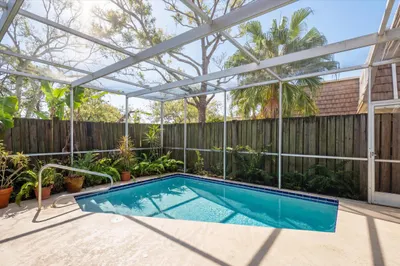 18-4348 Hazel Ave unit b