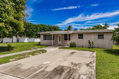 139 NW 12th Ave 1