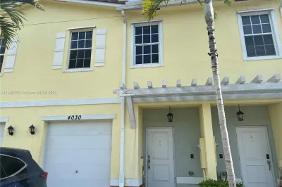 4030 NW 11th St 1