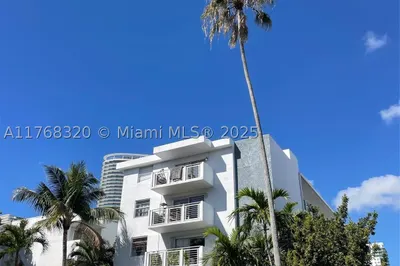716 Michigan Ave #202 1