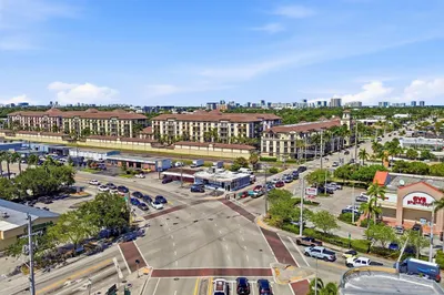 905 NE 28th Street #206 1