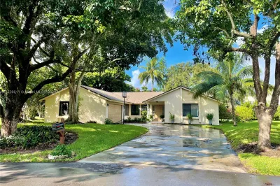 724 NW 24 Ave 1