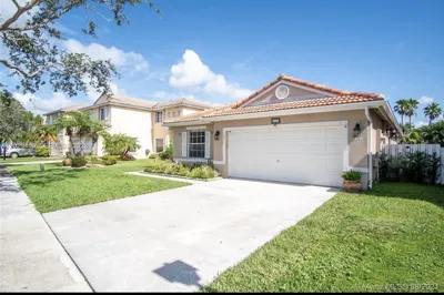 19213 SW 4th St 0 1