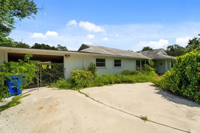513 SW Fuge Road 1