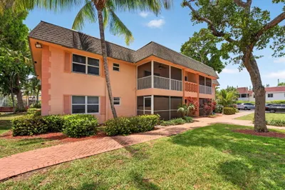 760 SE 2nd Avenue #D216 1