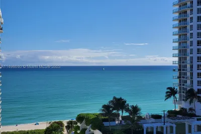 6422 Collins Ave #1202 1
