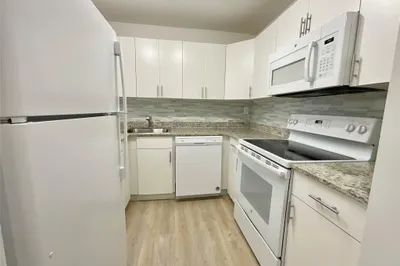 9517 Fontainebleau Boulevard #531-405 1