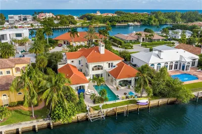 110 Spoonbill Road 1