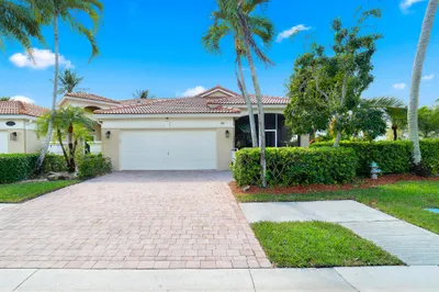2410 Sandy Cay 1