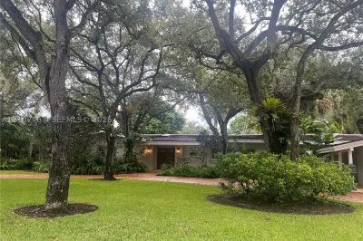 8201 Cheryl Ln 1