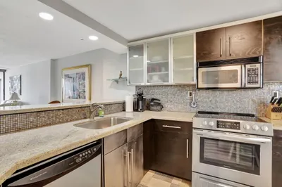 4 Royal Palm Way #6020 1