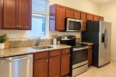 9532 SW 169th Pl 0 1