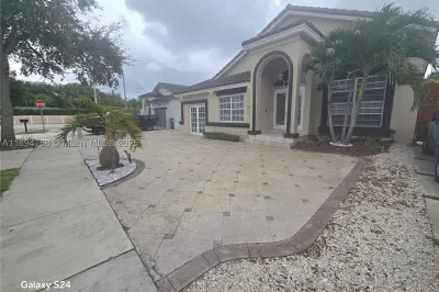 8714 NW 153rd Ter 1