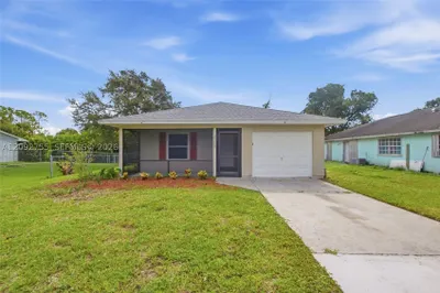 1530 SW 18th Ave Sw 1
