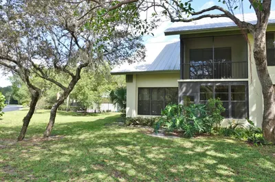 5190 SE Seascape Way #103 1