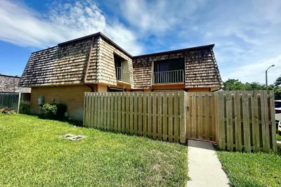 82 Lake Arbor Drive 1