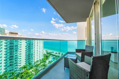4001 S Ocean Dr #15P 1