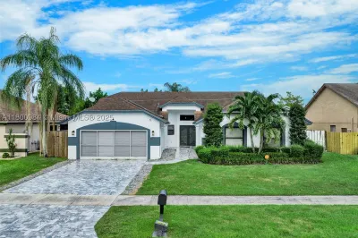5260 NW 74th Ter 1