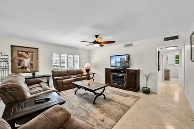 2860 NE 14TH ST Causeway #201D 1