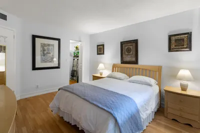 5300 NE 24TH Terrace #422C 1