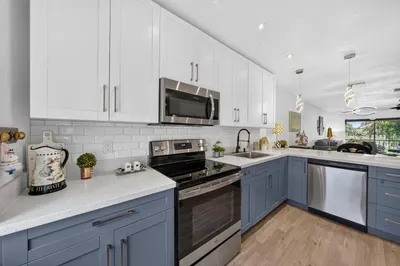 8425 Casa Del Lago #H 1