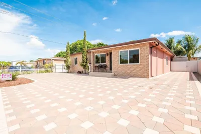 5631 Palm 1