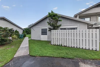 2230 Nova Village Dr 1