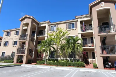 22931 SW 88th Pl #105 1