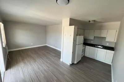 1502 N Federal Highway #2 1