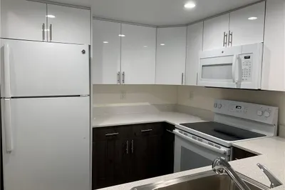 401 NW 34 Street #88-207 1